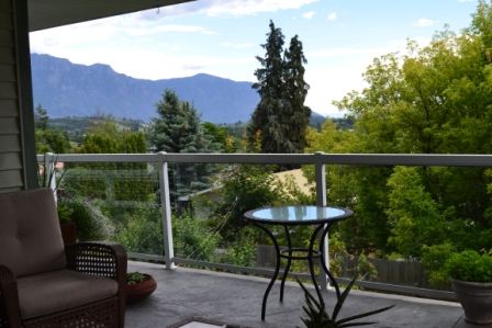 Photo 5 of 1211 Lilac St, Creston BC