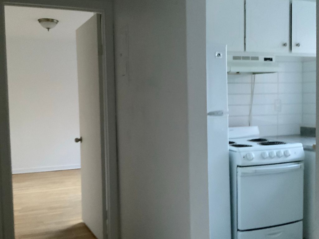 3420 Place Decelles, Image 2