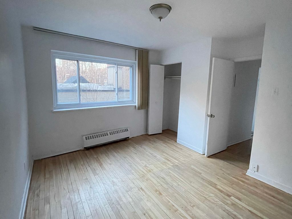 3420 Place Decelles, Image 3