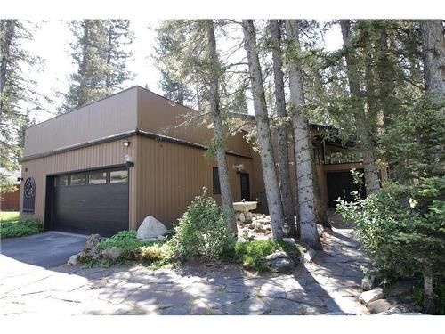 88 Redwood Meadows Dr