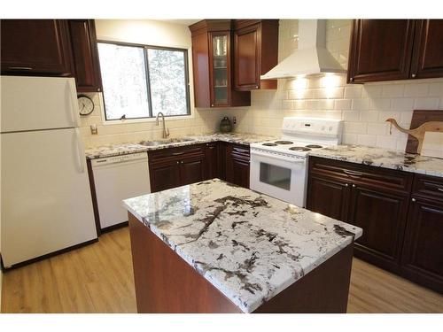 88 Redwood Meadows Dr, Redwood Meadows, AB T3Z 1A3 Photo 2