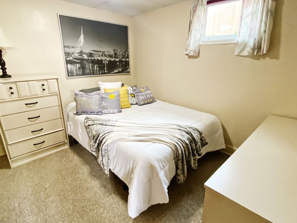 Photo 9 of 256 McKenzie Ave, Steinbach MB