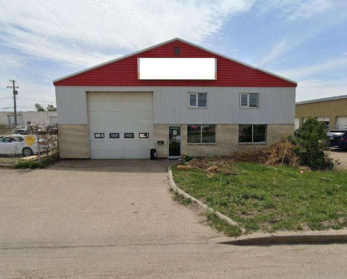Photo 1 of 501 46 St E, Saskatoon SK