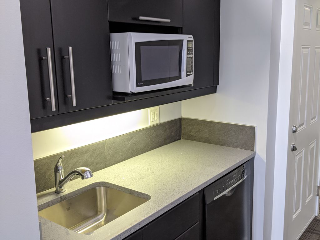 Photo 6 of 1004 Parsons Rd SW, Edmonton AB