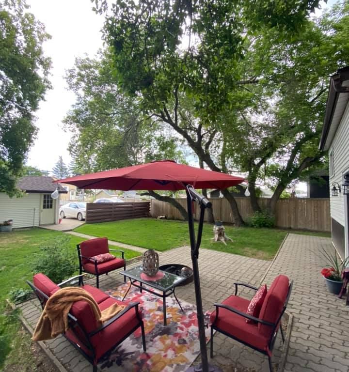 Photo 2 of 157 2 Ave SE, Swift Current SK