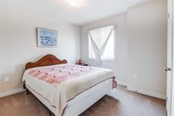 Photo 15 of 154 Betony Dr, Richmond Hill ON
