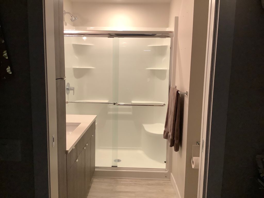 Photo 6 of 1044 Wilkes Ave, Winnipeg MB