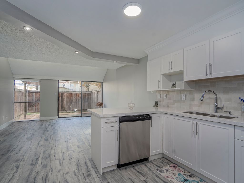 102 17718 60 Avenue, Cloverdale, BC V3S 1V2 Photo 5