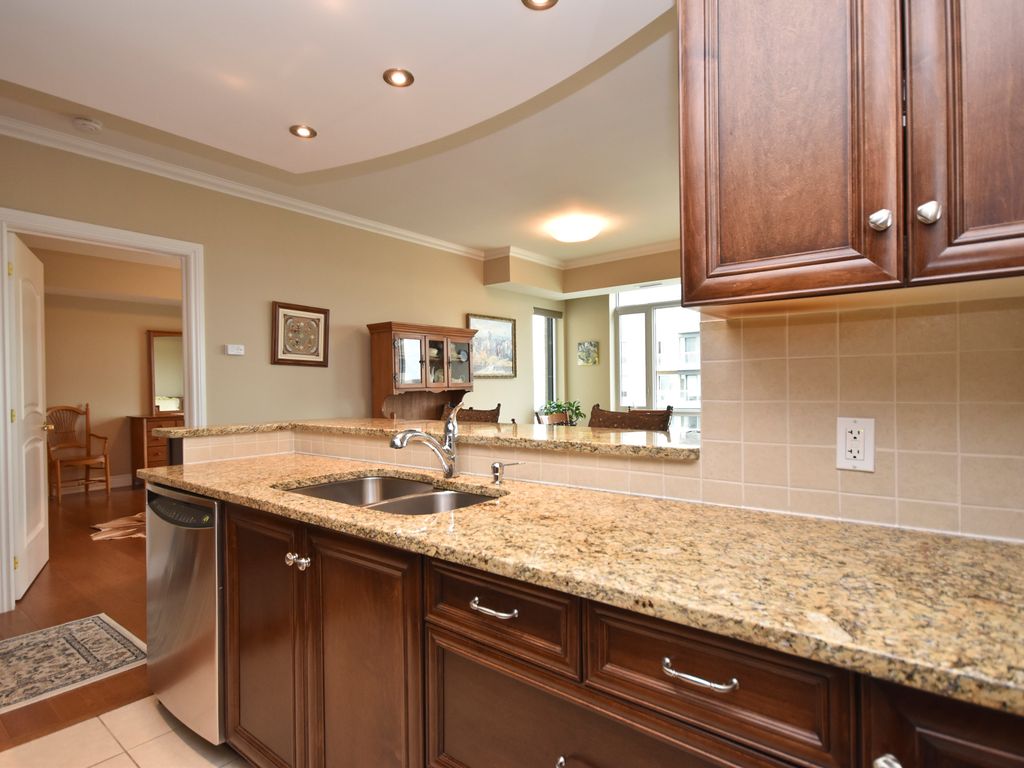 Photo 8 of 1405 100 Inlet Private, Ottawa ON