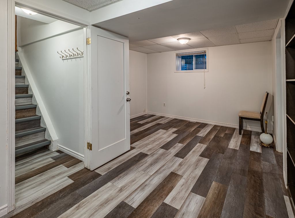 Photo 27 of 70 Coral Crescent, Steinbach MB