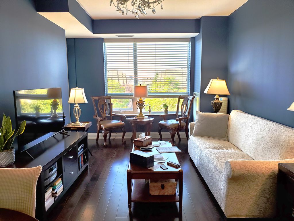 Photo 2 of 2470 Prince Michael Dr, Oakville ON