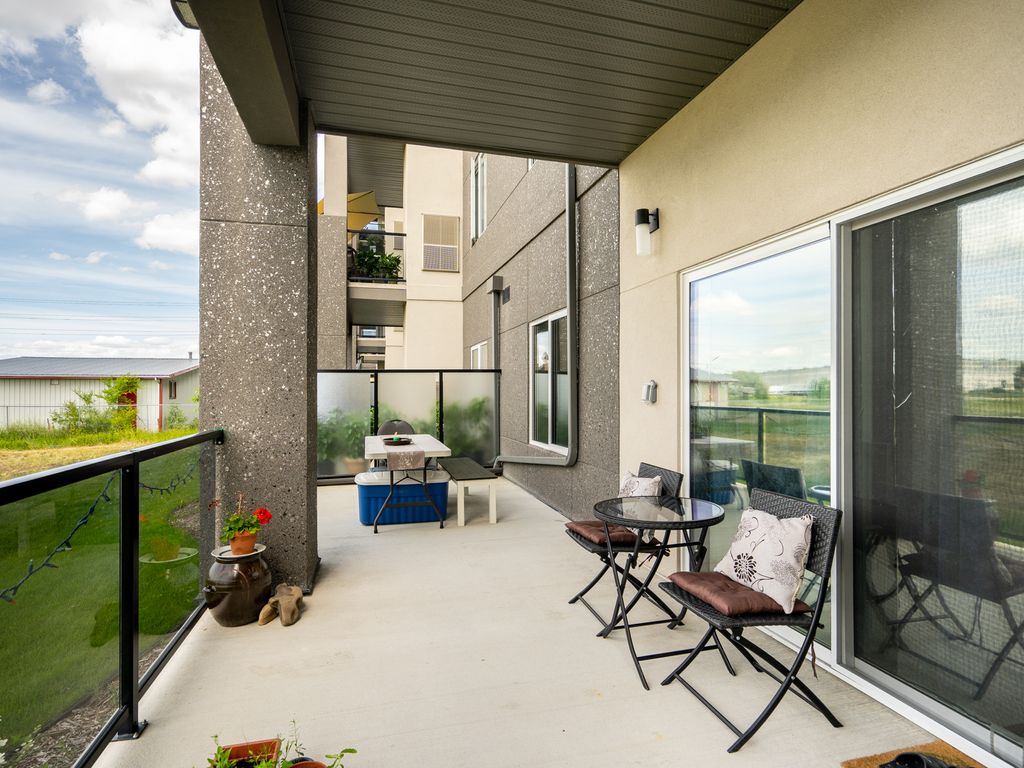 Photo 9 of 1044 Wilkes Ave, Winnipeg MB