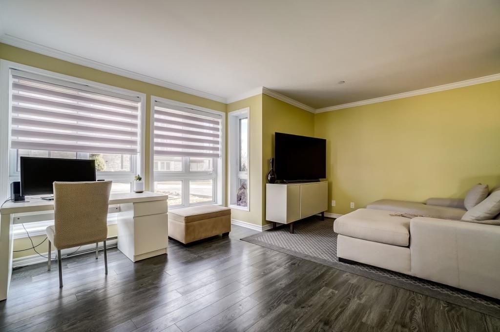 110 #104 Rue du Pavillon, Image 2