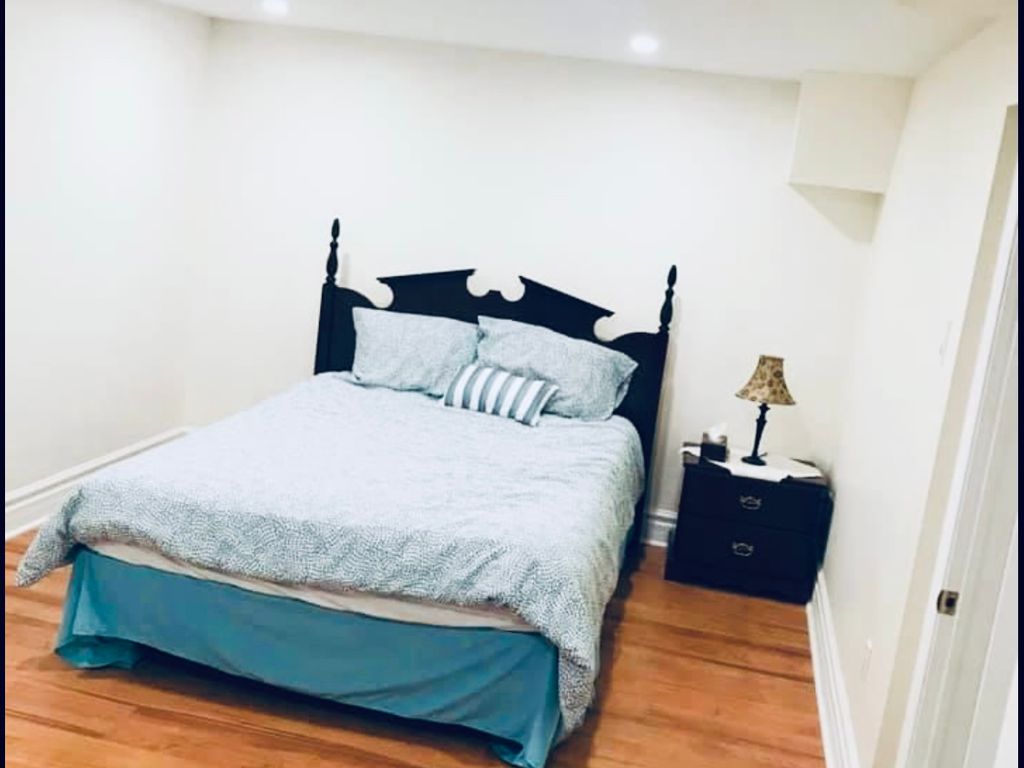 289 289 Laurentian Ave, Image 2