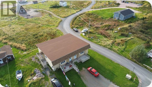 1 3 Breakwater Crescent