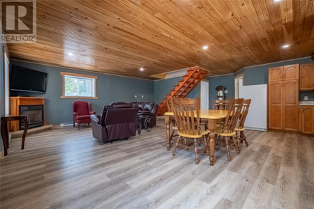 1 Greenwood Drive