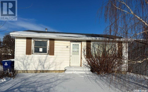 Other - 10 6th St Crescent, Kindersley, SK S0L1S0 Photo 1