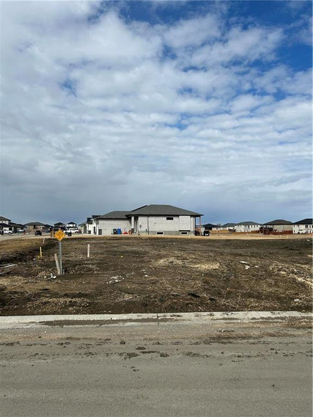 10 Gleneagles Street, Niverville, MB R0A0A2 Photo 1