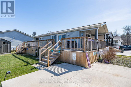 10 Oak 4449 Milburough Line