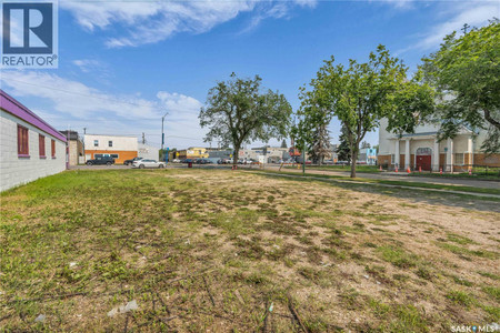 1001 20th Street W