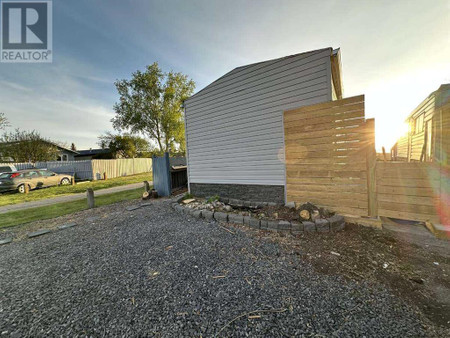 101 Huntstrom Drive Ne