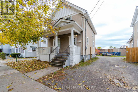 102 Queenston St, St Catharines, ON L2R2Z3 Photo 1