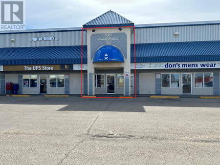 104 9899 112 Avenue, Grande Prairie, AB T8V7T2 Photo 1