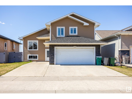 Living room - 104 Houle Dr, Morinville, AB T8R0E1 Photo 1
