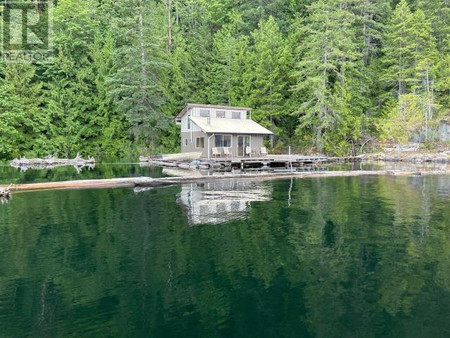 10570 Powell Lake, Powell River, BC null Photo 1