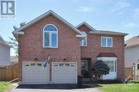 4 Bedroom Residential Home For Sale | 11 Beddington Avenue | Ottawa | K2J3M8