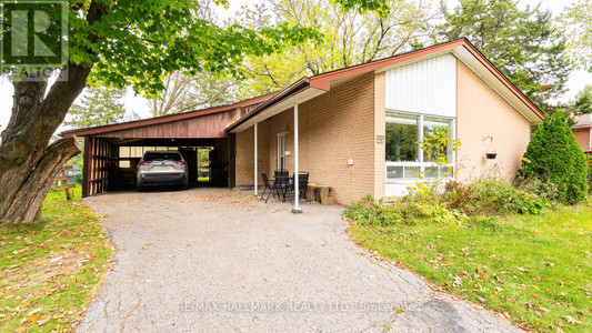 11 Seaton Drive