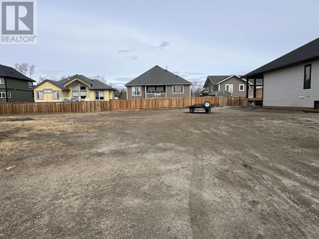 11216 114 Avenue, Fort St John, BC V1J0R5 Photo 1