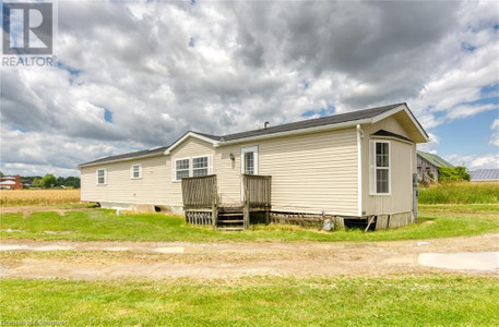 1141 Concession 1 Road S