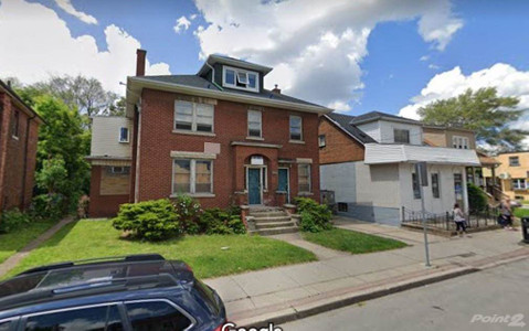 4 Bedroom Multifamily For Sale | 119 Ottawa Street N