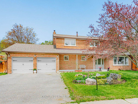 12 Blackforest Dr, Other, ON L4E2B6 Photo 1