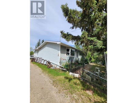 Kitchen - 12208 Oak Avenue, Fort St John, BC V1J4M7 Photo 1