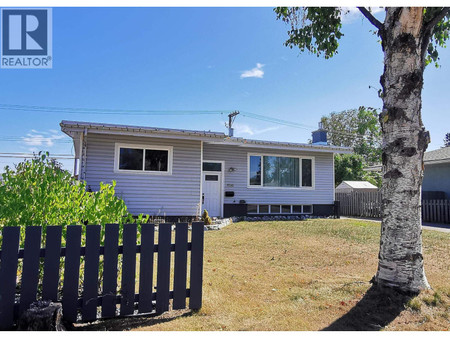 Living room - 1242 Carney Street, Prince George, BC V2M2L2 Photo 1