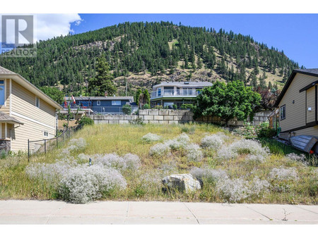 1249 Montgomery Place