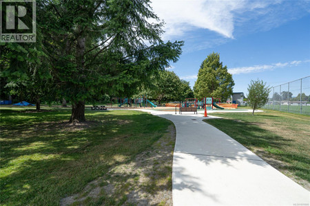 130 132 Beech Ave