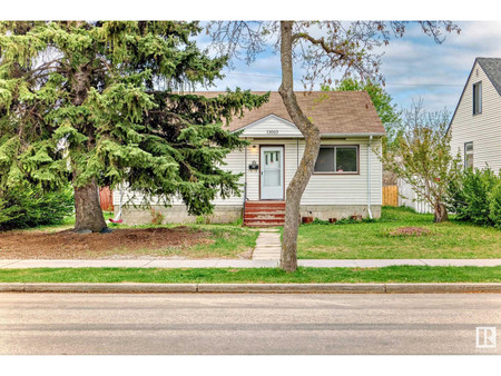 Living room - 13003 Sherbrooke Av Nw, Edmonton, AB T5L4E6 Photo 1