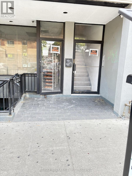 1309 Dundas Street W