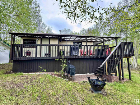 131 Sandy Beach Av