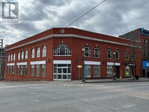 133 King Street W