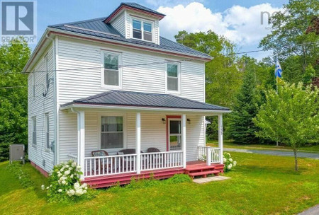 Living room - 133 Pleasant Street, Mahone Bay, NS B0J2E0 Photo 1