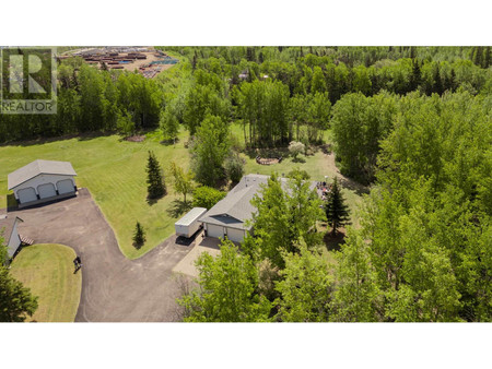 Living room - 13514 Robin Road, Charlie Lake, BC V0C1H0 Photo 1