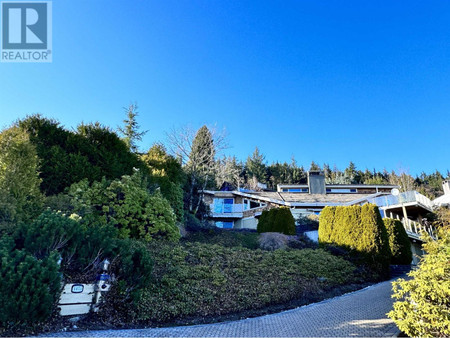 1475 Chartwell Drive, West Vancouver, BC V7S2R9 Photo 1