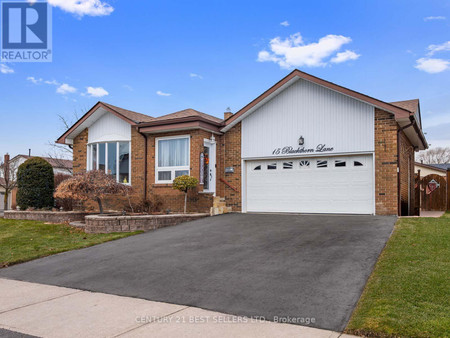 Living room - 15 Blackthorn Lane, Brampton, ON L6V3K7 Photo 1