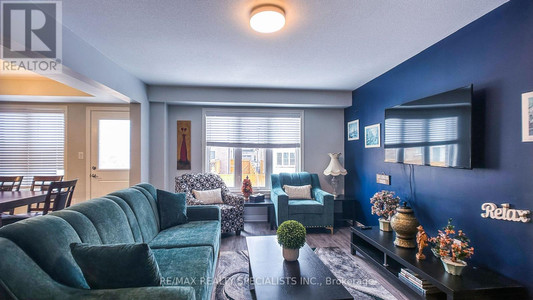 Great room - 151 Juneberry Rd, Thorold, ON L2V0H9 Photo 1
