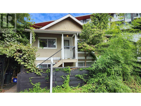 1577 E 26th Avenue, Vancouver, BC V5N2W1 Photo 1