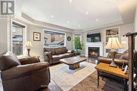 Living room - 158 Valleyway Dr, Brampton, ON L6X0N3 Photo 1